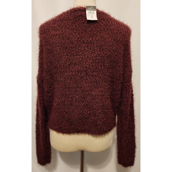 Rue 21 sweater - Picture 4 of 5